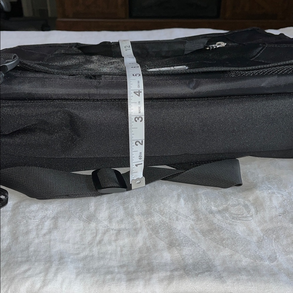 OGIO LAPTOP CARRYING CASE - Picture 15 of 16